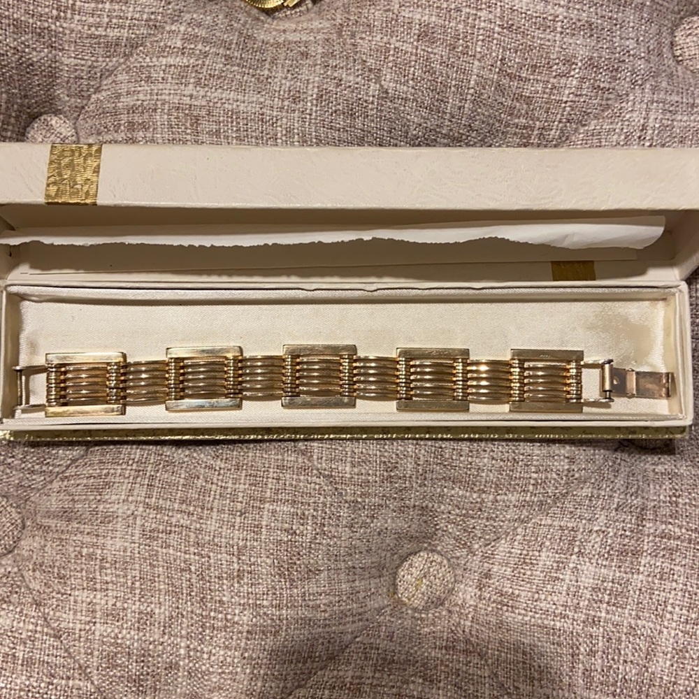 VINTAGE GOLD BRACELET